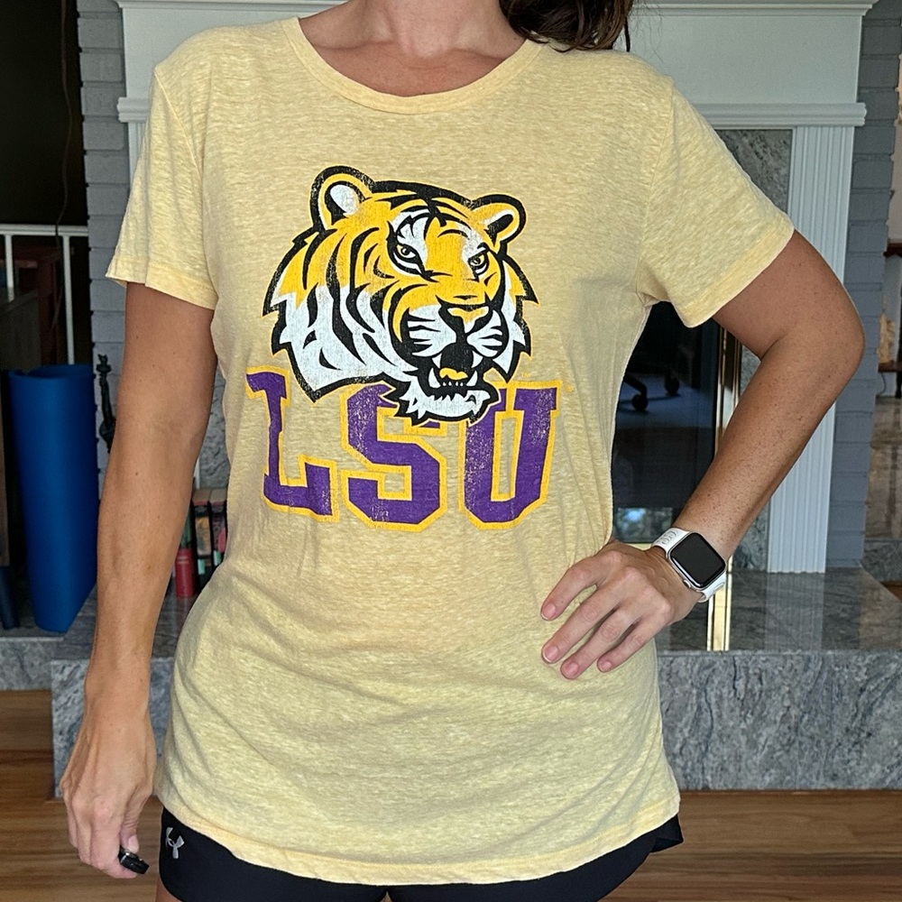 XL LSU Yellow Shirt
